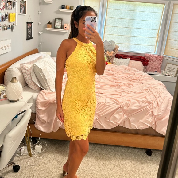Yellow Laced Lulu’s Bodycon Dress - Picture 5 of 7